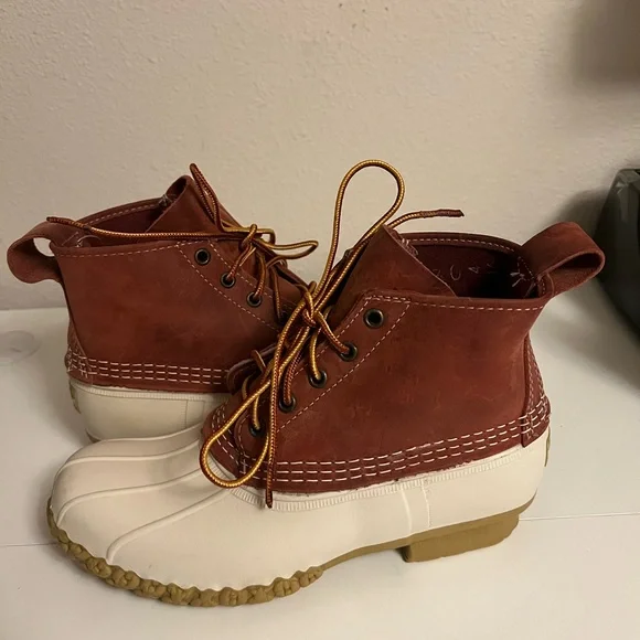 LL Bean Women’s Duck Boots Size 8M Red/White USA Made Limited Edition - Picture 5 of 6